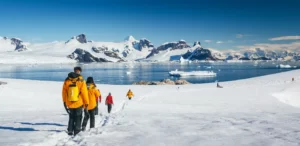 Antarctic Explorer: Discovering the 7th Continent